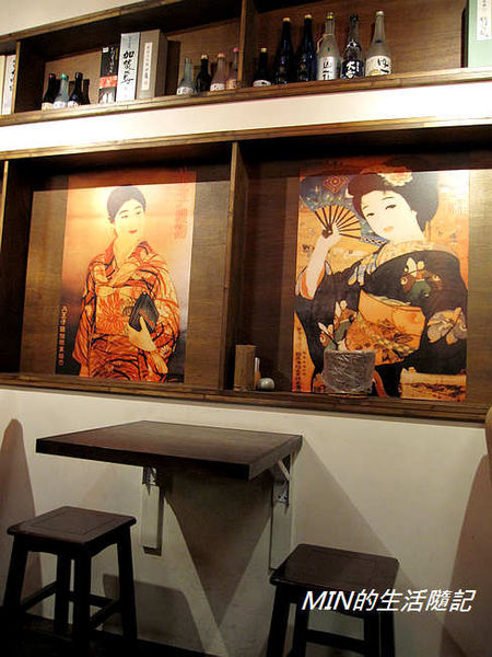 日本女人壁畫